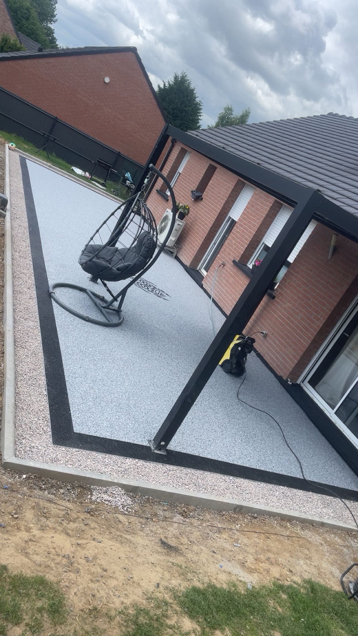 Terrasse après pose de moquette de pierre