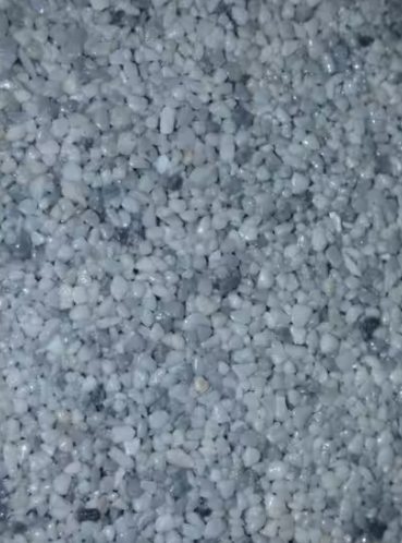 Granulat de marbre teinte Gris nacre 2/5 mm pour moquette de pierre