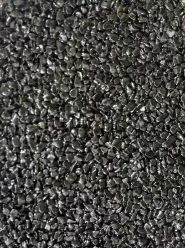 Granulat de marbre teinte Noir 2/4 mm pour moquette de pierre